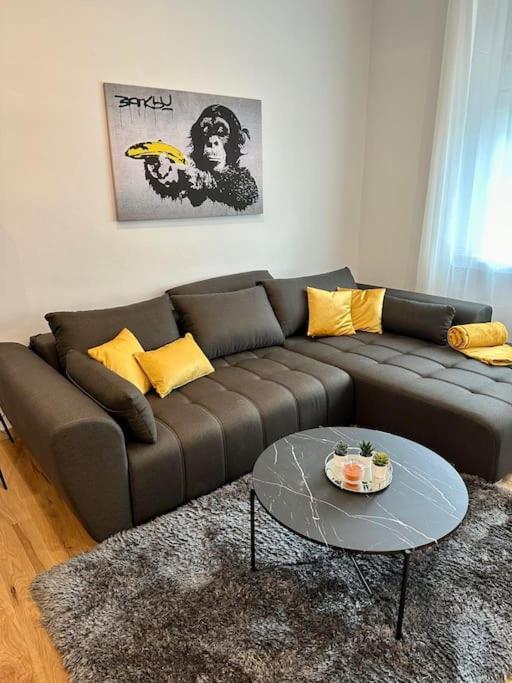 "Die Wohnung Neben Der Stadthalle" Graz Luaran gambar